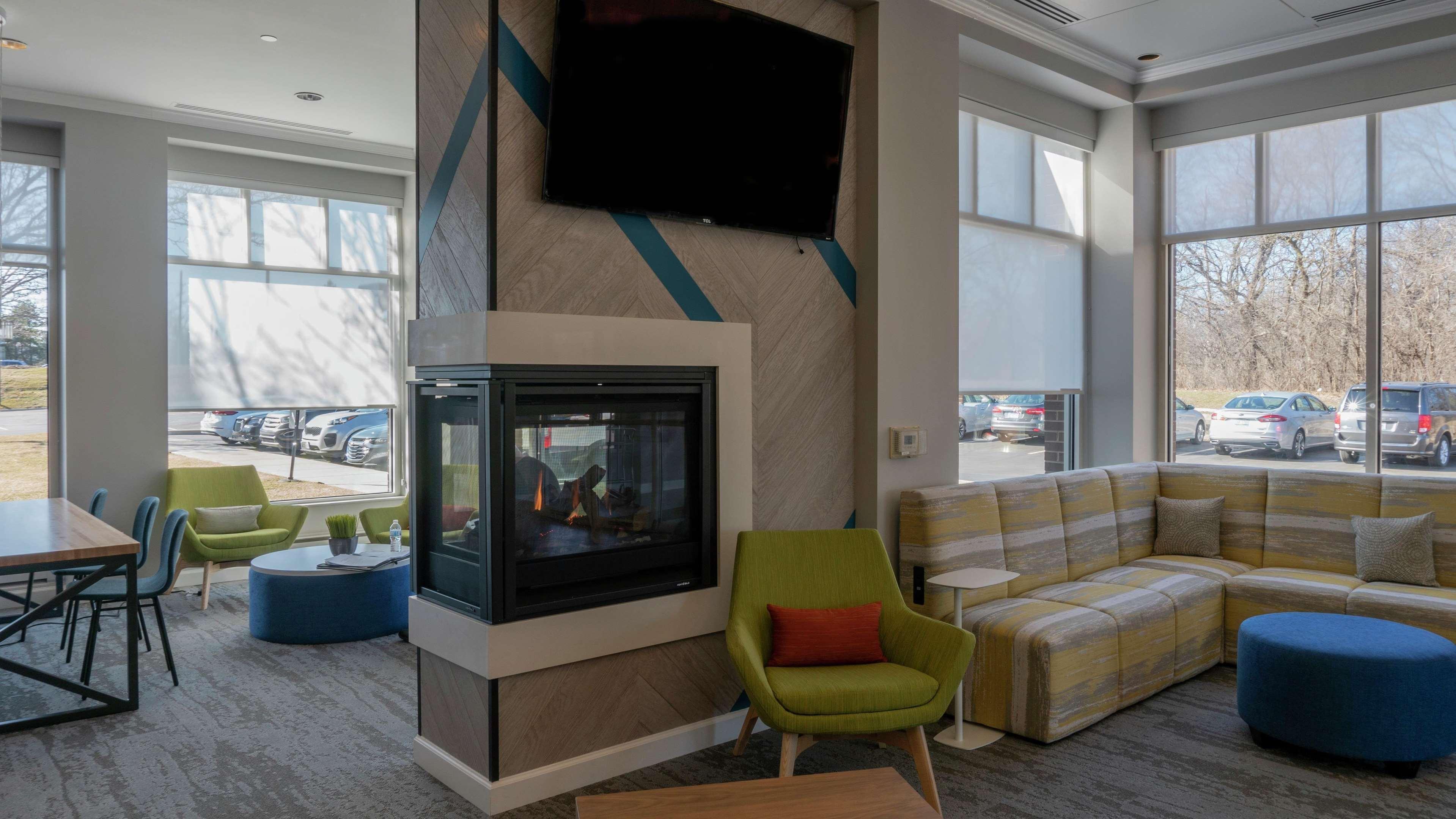 Hilton Garden Inn Plymouth Exteriör bild