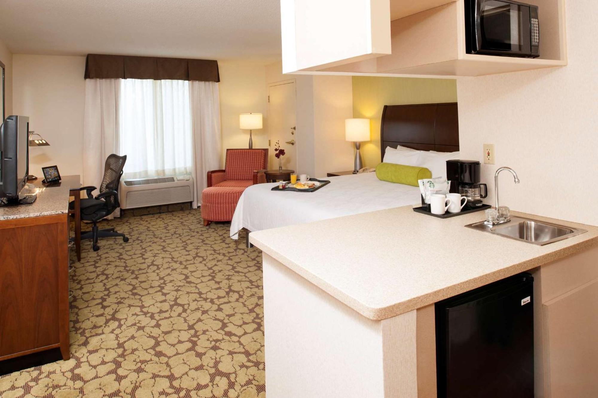 Hilton Garden Inn Plymouth Exteriör bild